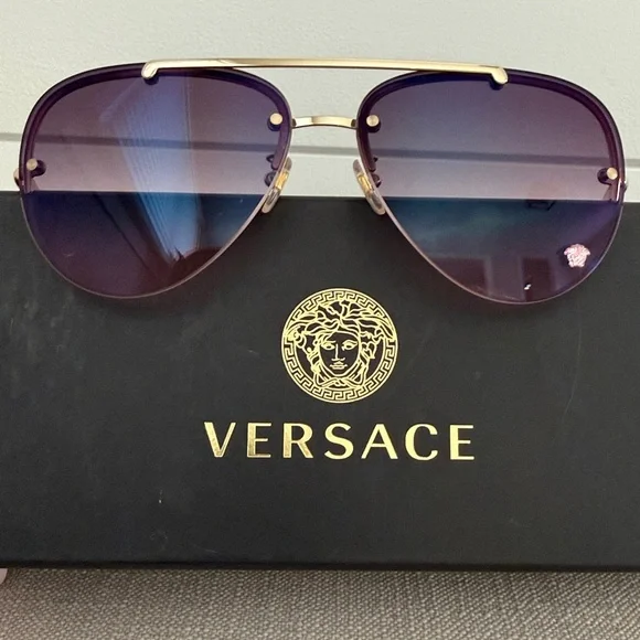 NWT - Versace Gold Frame Aviator Sunglasses with Purple-Rose Gradient Lenses - Picture 2 of 7